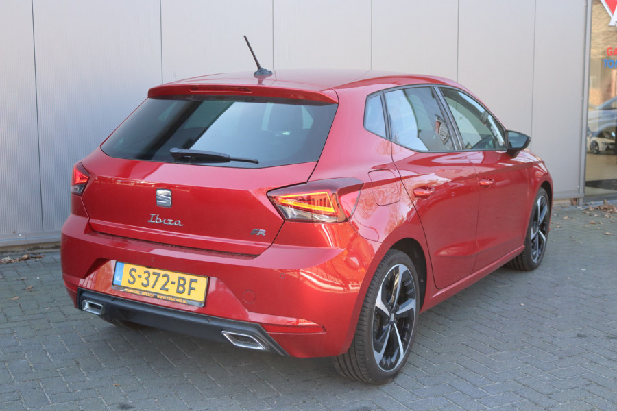 Seat Ibiza 95PK EcoTSI FR Business Intense Navigatie/Camera/Stoelverwarming/Full-LED