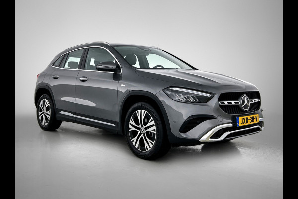 Mercedes-Benz GLA 250 e Plug-In Hybride Trekhaak | Distronic | Sfeerverlichting | Stuur en Stoelverwarming | Ledkoplampen Inclusief 24 maanden Mercedes-Benz Certified garantie voor Europa.