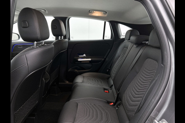 Mercedes-Benz GLA 250 e Plug-In Hybride Trekhaak | Distronic | Sfeerverlichting | Stuur en Stoelverwarming | Ledkoplampen Inclusief 24 maanden Mercedes-Benz Certified garantie voor Europa.