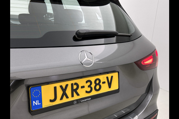 Mercedes-Benz GLA 250 e Plug-In Hybride Trekhaak | Distronic | Sfeerverlichting | Stuur en Stoelverwarming | Ledkoplampen Inclusief 24 maanden Mercedes-Benz Certified garantie voor Europa.