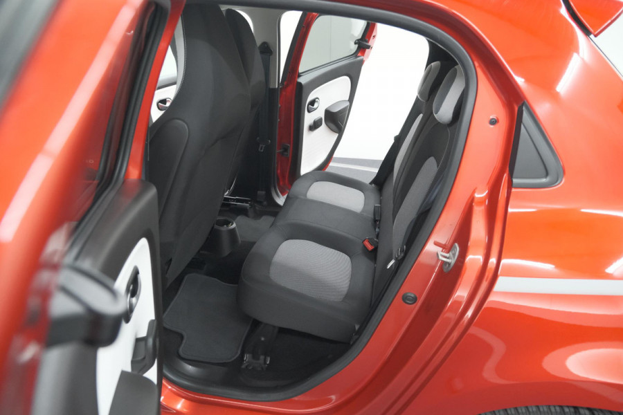 Renault Twingo 1.0 SCe Limited | Automaat | Parkeersensoren | Allseason Banden | Bluetooth Radio