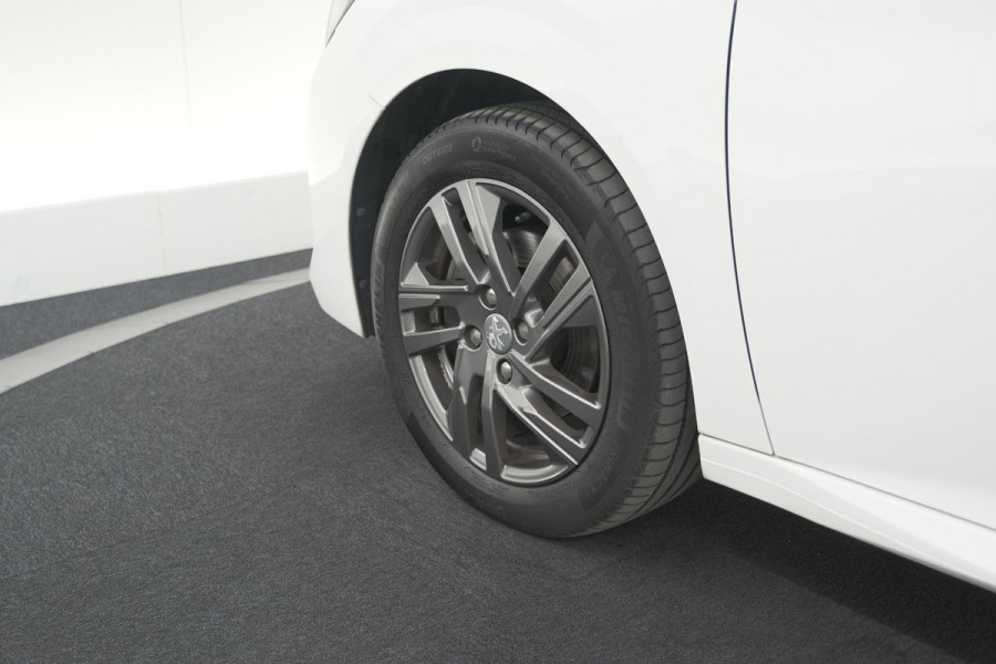 Peugeot 208 PureTech 100 Active Pack | Apple Carplay | Parkeersensoren | Airco