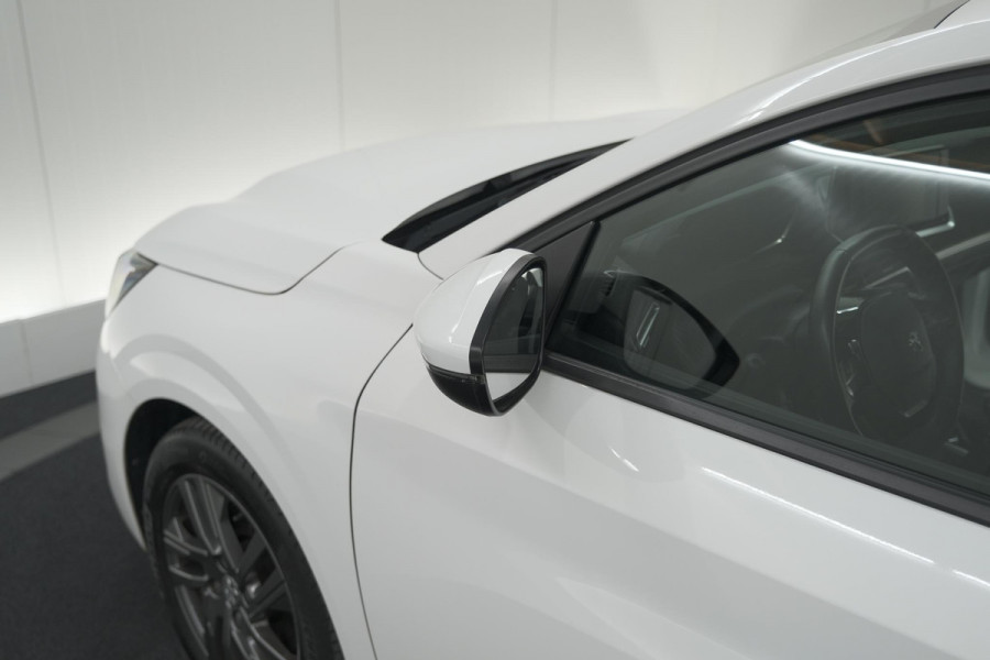 Peugeot 208 PureTech 100 Active Pack | Apple Carplay | Parkeersensoren | Airco