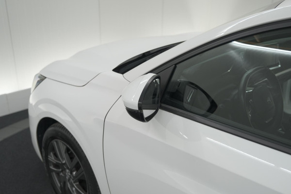 Peugeot 208 PureTech 100 Active Pack | Apple Carplay | Parkeersensoren | Airco