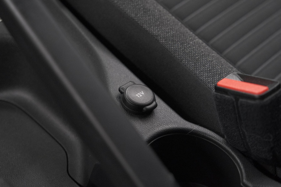 Peugeot 208 PureTech 100 Active Pack | Apple Carplay | Parkeersensoren | Airco