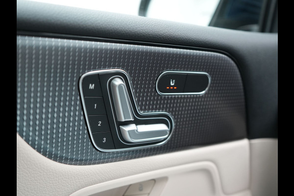 Mercedes-Benz B-Klasse 250 e Progressive PHEV 218pk Dealer O.H. | Trekhaak Af Fabriek | Panodak | Camera | Lederen Sportstoelen Memory & Verwarmd | Apple Carplay | Keyless | Cruise Control | Navigatie | DAB | Plug In Hybrid