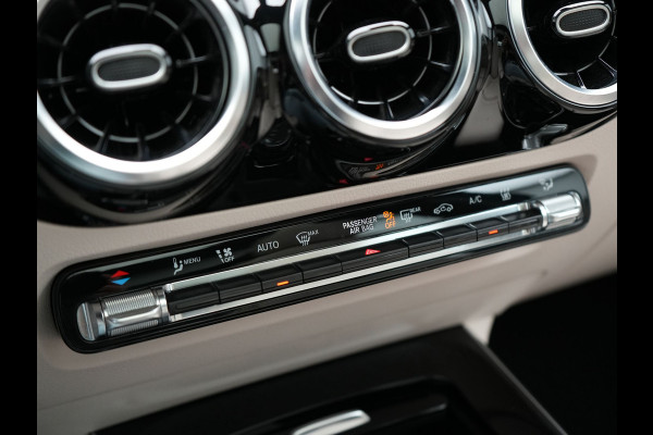 Mercedes-Benz B-Klasse 250 e Progressive PHEV 218pk Dealer O.H. | Trekhaak Af Fabriek | Panodak | Camera | Lederen Sportstoelen Memory & Verwarmd | Apple Carplay | Keyless | Cruise Control | Navigatie | DAB | Plug In Hybrid