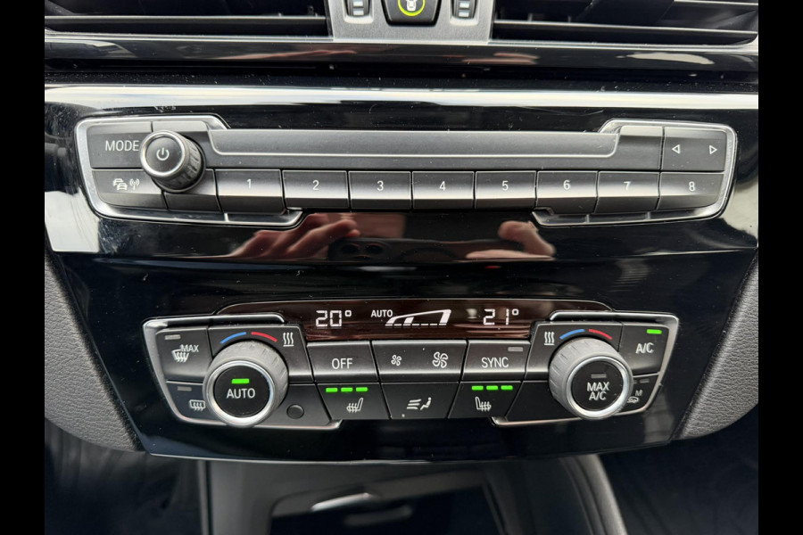 BMW X1 SDrive18i Automaat Clima Cruise Navi Pdc V+A Stoelverwarming Elek. A-klep