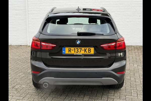 BMW X1 SDrive18i Automaat Clima Cruise Navi Pdc V+A Stoelverwarming Elek. A-klep