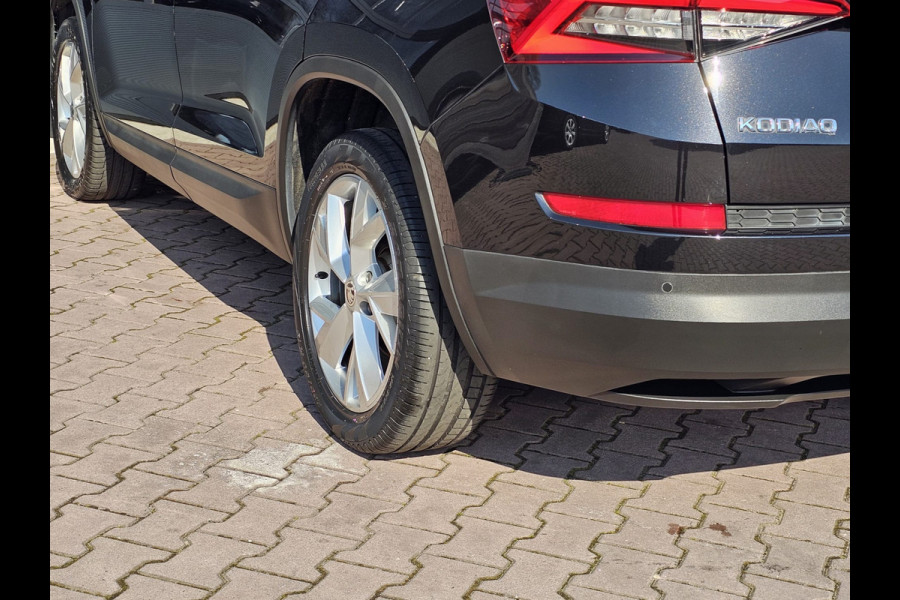 Škoda Kodiaq 1.5 TSI Business Edition | Automaat | LED | ACC | Kessy | Canton | Camera | Stuur & stoelverwarming | Smartlink Wireless | Elek. achterklep |