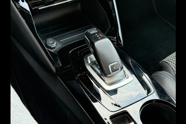 Peugeot 2008 1.2 PureTech GT | 130PK | Camera | LED | Navi