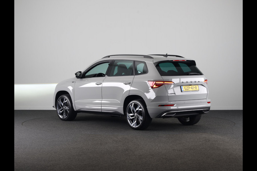 Škoda Karoq 1.5 TSI ACT Sportline Business 150pk | Wegklapbare trekhaak | Navigatie via APP | Verlengde garantie | Verwambare stoelen voor en achter