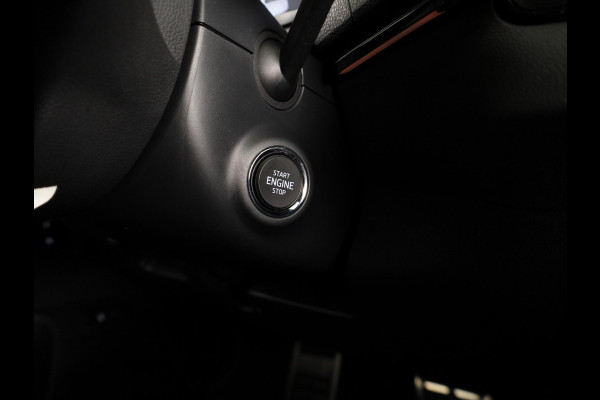 Škoda Karoq 1.5 TSI ACT Sportline Business 150pk | Wegklapbare trekhaak | Navigatie via APP | Verlengde garantie | Verwambare stoelen voor en achter
