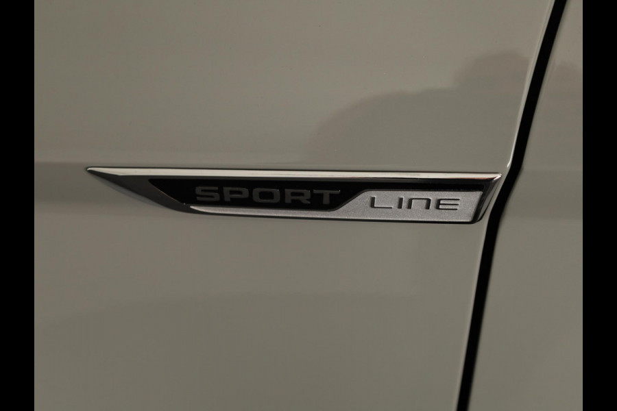 Škoda Karoq 1.5 TSI ACT Sportline Business 150pk | Wegklapbare trekhaak | Navigatie via APP | Verlengde garantie | Verwambare stoelen voor en achter