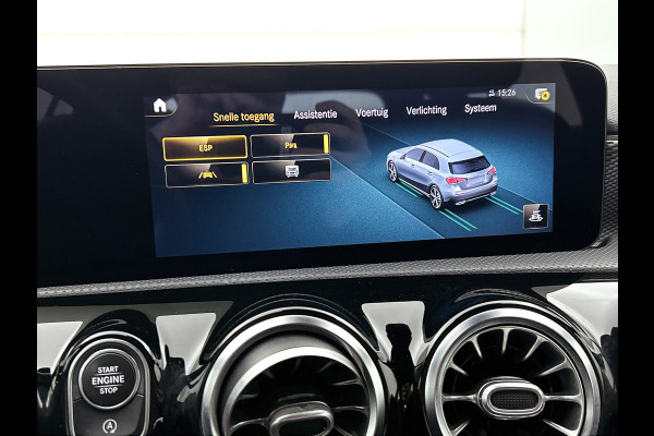 Mercedes-Benz A-Klasse 160 Business Solution Luxury Ledkoplampen | MBUX augmented reality voor navigatie | Sfeerverlichting | Stoelverwarming voor | Achteruitrijcamera. Inclusief 24 maanden Mercedes-Benz Certified garantie voor Europa.