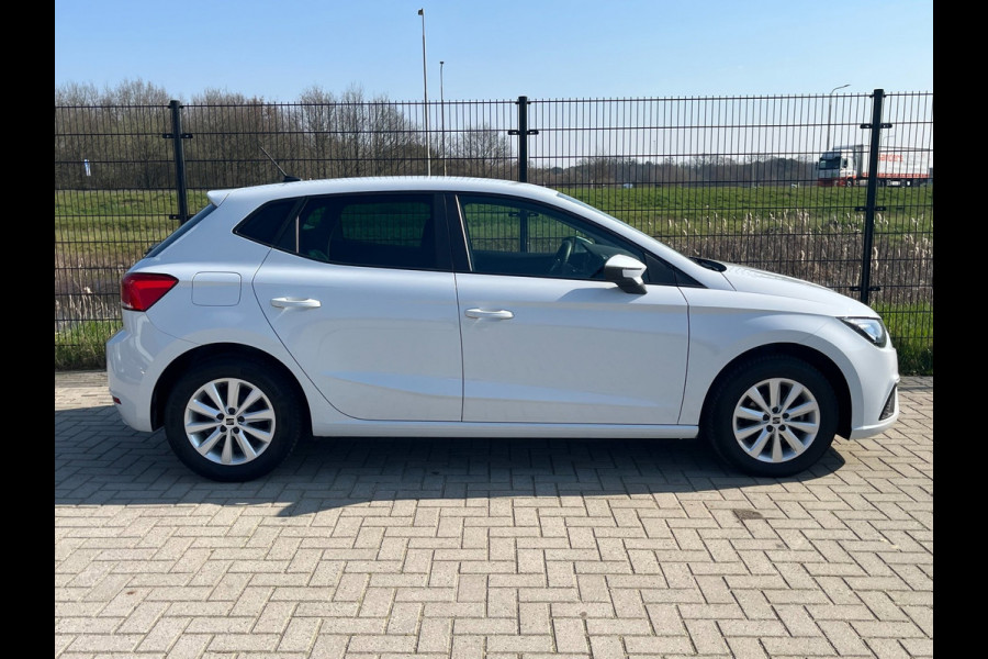 Seat Ibiza 1.0 EcoTSI Style Business Connect | Stoelverwarming | Carplay | Digitaal Dashboard