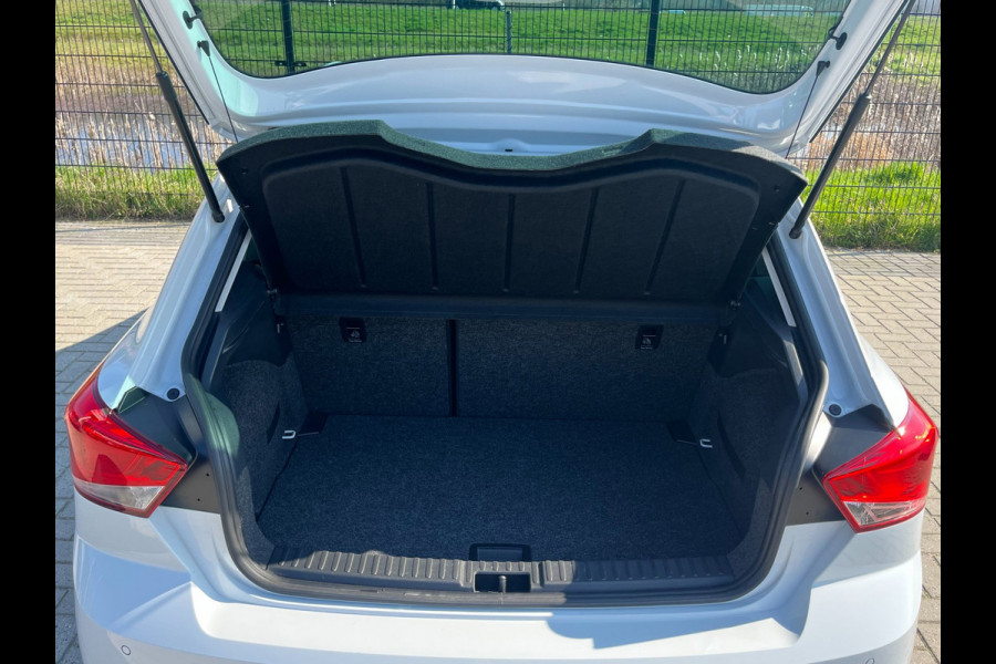 Seat Ibiza 1.0 EcoTSI Style Business Connect | Stoelverwarming | Carplay | Digitaal Dashboard