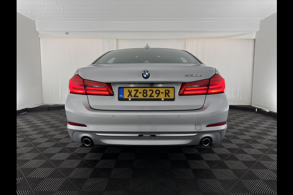 BMW 5 Serie 530e iPerformance High Executive (Plug-in) *PANO | LEATHER | FULL-LED | TOP-VIEW | HARMAN/KARDON | BLINDSPOT | MEMORY-PACK | HEATED-COMFORTSEATS | DIGI-COCKPIT | AMBIENT-LIGHT | NAVI-FULLMAP | 20''ALU*