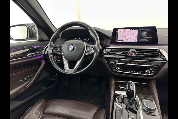 BMW 5 Serie 530e iPerformance High Executive (Plug-in) *PANO | LEATHER | FULL-LED | TOP-VIEW | HARMAN/KARDON | BLINDSPOT | MEMORY-PACK | HEATED-COMFORTSEATS | DIGI-COCKPIT | AMBIENT-LIGHT | NAVI-FULLMAP | 20''ALU*