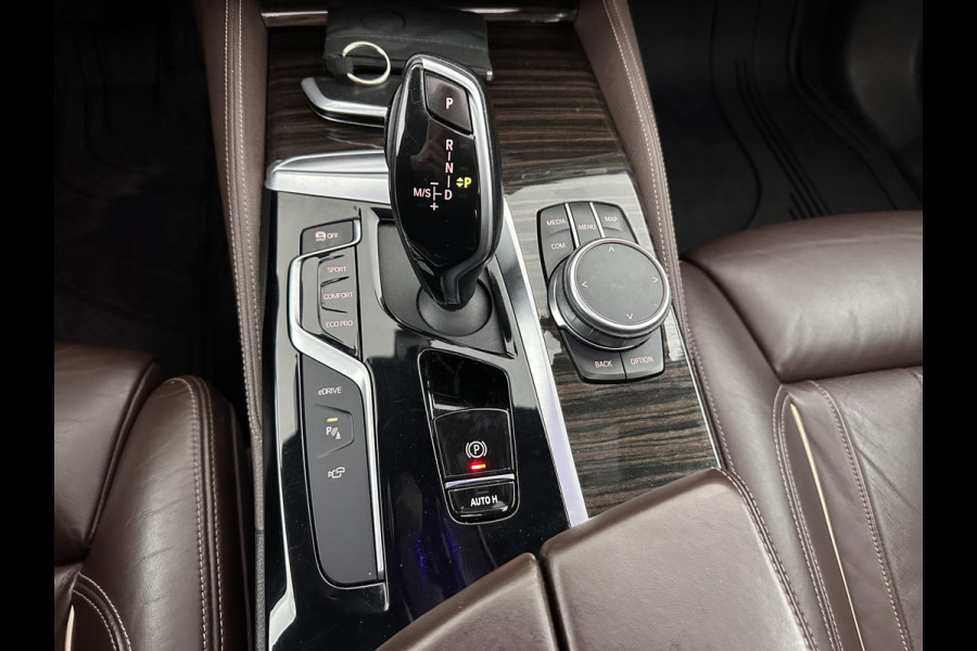 BMW 5 Serie 530e iPerformance High Executive (Plug-in) *PANO | LEATHER | FULL-LED | TOP-VIEW | HARMAN/KARDON | BLINDSPOT | MEMORY-PACK | HEATED-COMFORTSEATS | DIGI-COCKPIT | AMBIENT-LIGHT | NAVI-FULLMAP | 20''ALU*