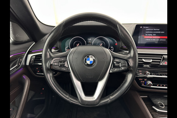 BMW 5 Serie 530e iPerformance High Executive (Plug-in) *PANO | LEATHER | FULL-LED | TOP-VIEW | HARMAN/KARDON | BLINDSPOT | MEMORY-PACK | HEATED-COMFORTSEATS | DIGI-COCKPIT | AMBIENT-LIGHT | NAVI-FULLMAP | 20''ALU*