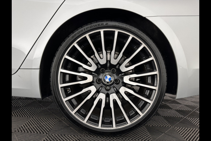 BMW 5 Serie 530e iPerformance High Executive (Plug-in) *PANO | LEATHER | FULL-LED | TOP-VIEW | HARMAN/KARDON | BLINDSPOT | MEMORY-PACK | HEATED-COMFORTSEATS | DIGI-COCKPIT | AMBIENT-LIGHT | NAVI-FULLMAP | 20''ALU*