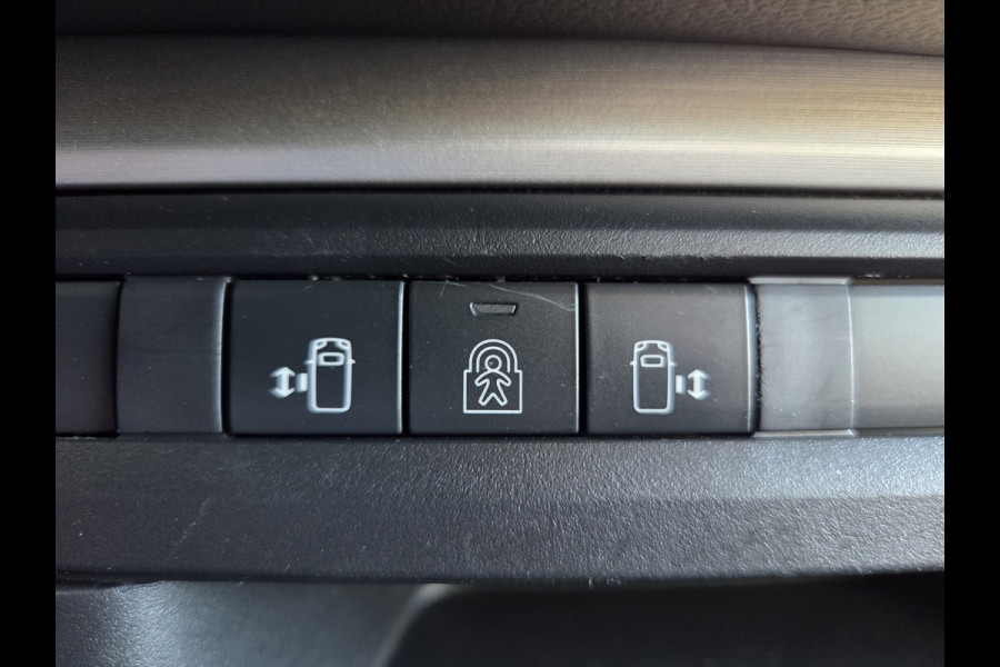 Opel e-Vivaro / Peugeot e-Traveller 75 kWh Allure VIP Lederen bekleding 7 Persoons Full Options