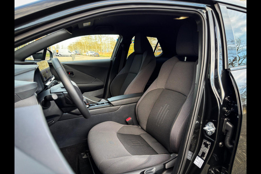 Toyota C-HR 1.8 Hybrid 140 First Edition|Elek a klep|Camera |Stoel/stuurverwarming|PDC|BLIS