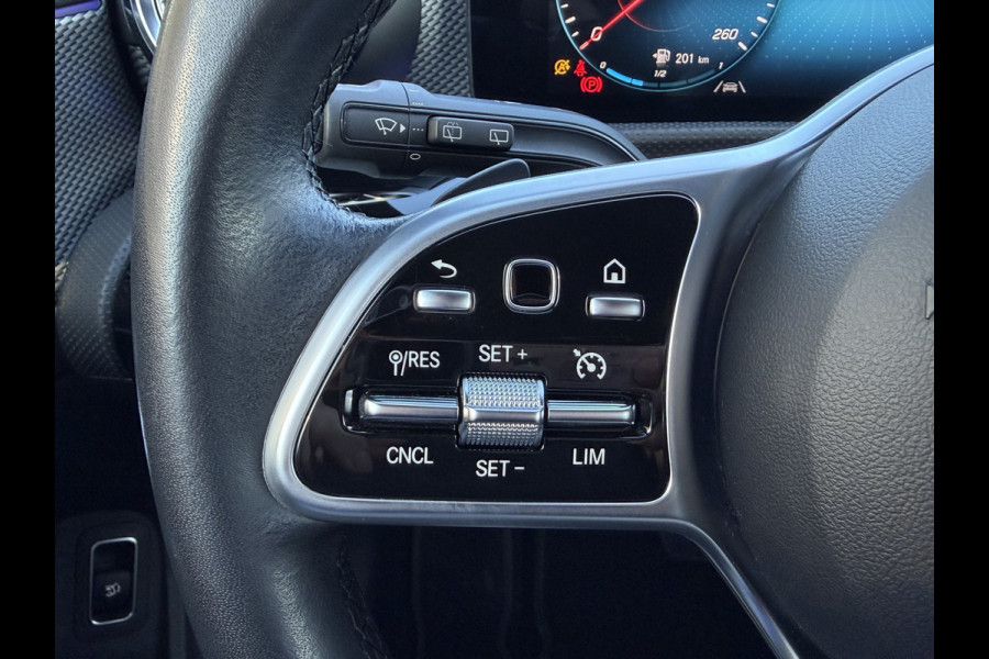 Mercedes-Benz CLA-Klasse Shooting Brake 180 Business Solution Luxury Automaat / Leder / PDC v+a / Navigatie / Keyless / Led