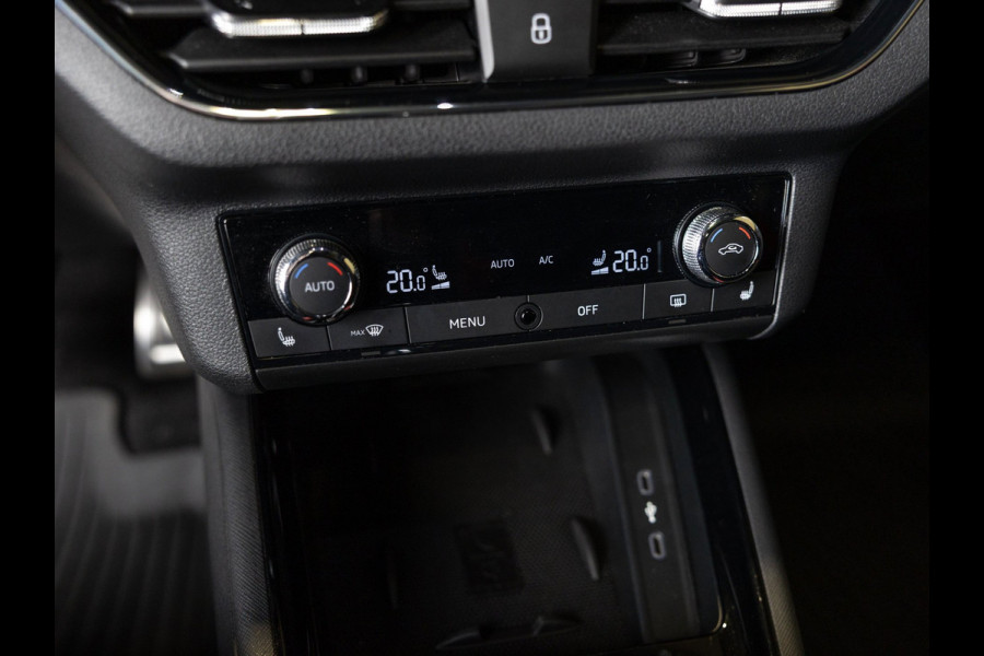 Škoda Kamiq 1.5 TSI ACT Monte Carlo / 150pk / Panorama dak / Elektrische stoelverstelling / Stoelverwarming /