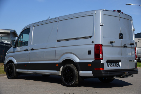 MAN TGE 35 2.0 L3H2 PB Edition Cruise, Camera, Carplay, LED, 177pk, Automaat, Sensoren, 2 x Schuifdeur, Stoelverwarming, Uniek!