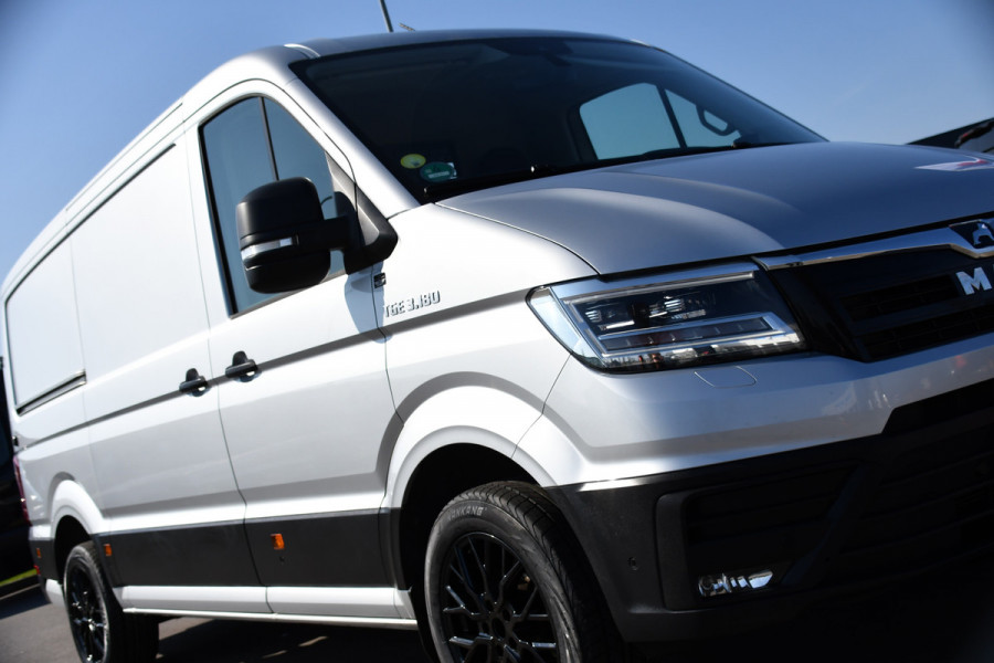 MAN TGE 35 2.0 L3H2 PB Edition Cruise, Camera, Carplay, LED, 177pk, Automaat, Sensoren, 2 x Schuifdeur, Stoelverwarming, Uniek!