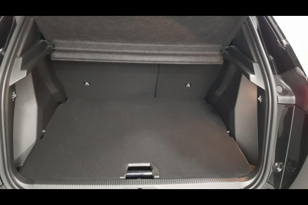 Peugeot e-2008 EV Allure Pack 50 kWh | Navigatie | Climate control | 3D Digitale cockpit | Camera | Lichtmetalen Velgen