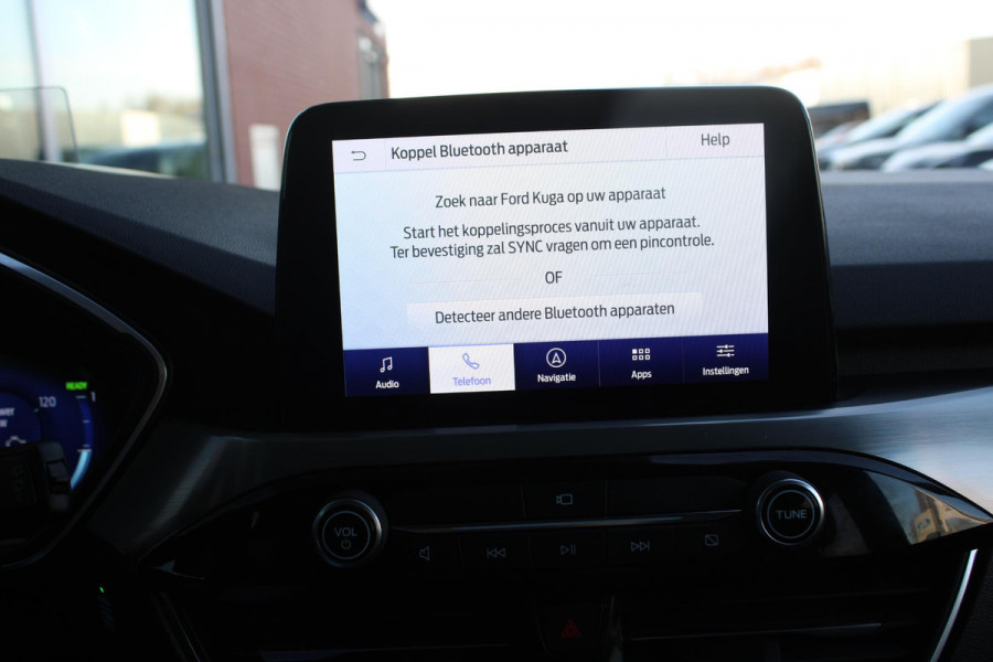 Ford Kuga 2.5 PHEV Titanium | Wegklapbare trekhaak | Winter Pack | Adaptive cruise control | Dodehoeksensoren | Elektrische achterklep | Head up Display