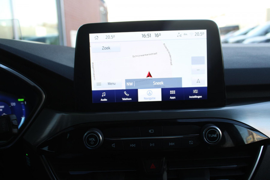 Ford Kuga 2.5 PHEV Titanium | Wegklapbare trekhaak | Winter Pack | Adaptive cruise control | Dodehoeksensoren | Elektrische achterklep | Head up Display