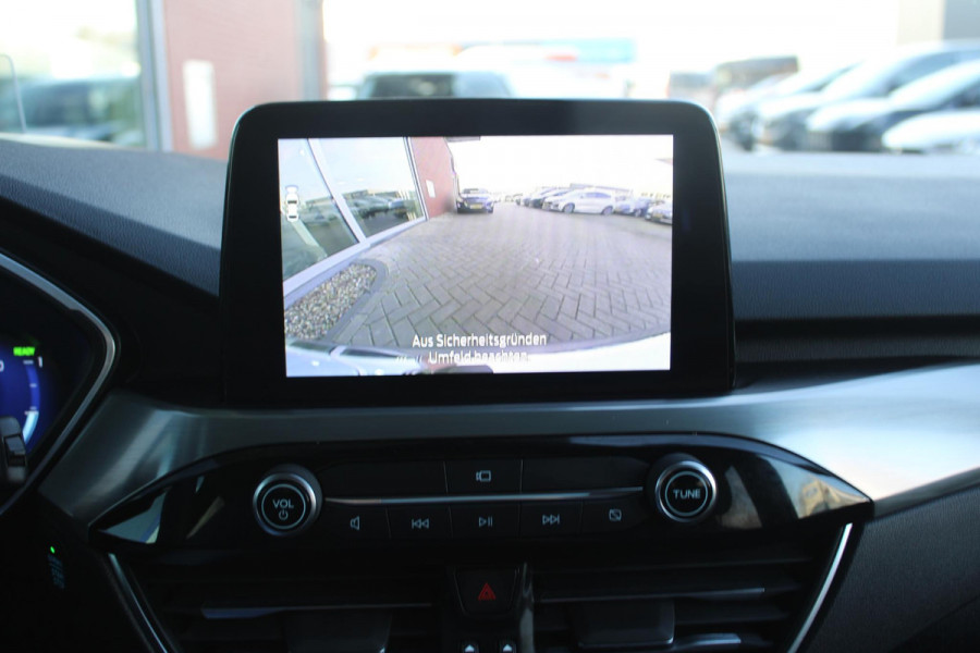 Ford Kuga 2.5 PHEV Titanium | Wegklapbare trekhaak | Winter Pack | Adaptive cruise control | Dodehoeksensoren | Elektrische achterklep | Head up Display