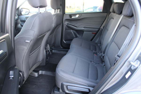 Ford Kuga 2.5 PHEV Titanium | Wegklapbare trekhaak | Winter Pack | Adaptive cruise control | Dodehoeksensoren | Elektrische achterklep | Head up Display