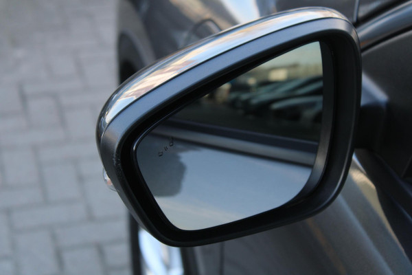 Ford Kuga 2.5 PHEV Titanium | Wegklapbare trekhaak | Winter Pack | Adaptive cruise control | Dodehoeksensoren | Elektrische achterklep | Head up Display