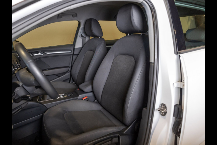 Audi A3 Sportback 1.0 TFSI / 116pk / Airco / Cruise control /