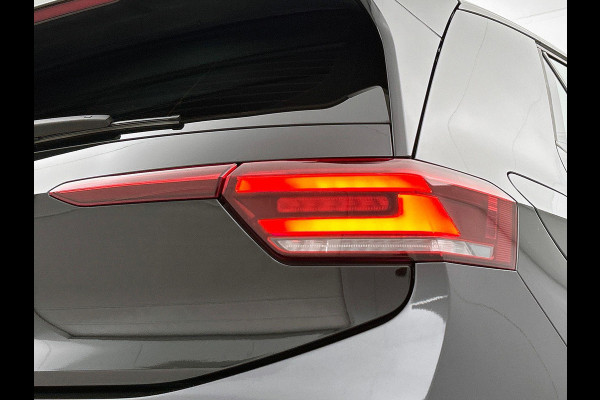 Volkswagen ID.3 Pro 58 kWh Airco ECC Navi Carplay PDC VA + Camera 18" LM Velgen Adaptive Cruise Control Full LED