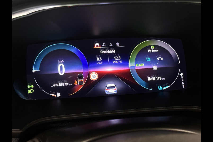 Renault Mégane Estate 1.6 E-Tech Plug-In Hybrid 160 Intens ECC Cruise Control Navi Virtual Cockpit Stoelverwarming Trekhaak Lane Assist