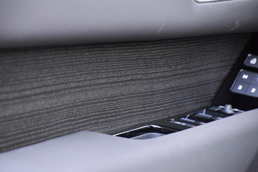 Land Rover Range Rover Velar P400e R-Dynamic SE