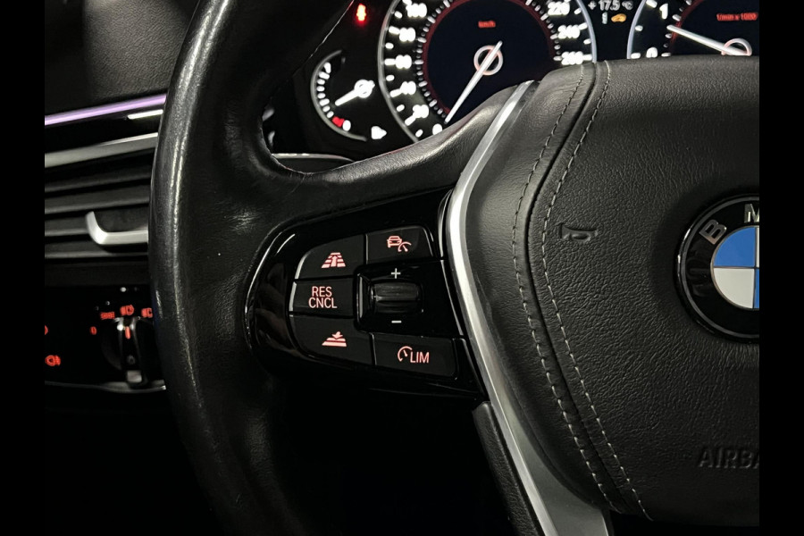 BMW 5 Serie Touring 520i High Executive Open dak | Adapt. cruise | 360 camera | Head-up | Stoelverwarming | Carplay