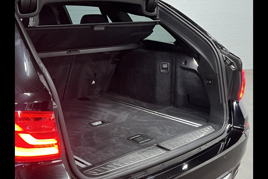 BMW 5 Serie Touring 520i High Executive Open dak | Adapt. cruise | 360 camera | Head-up | Stoelverwarming | Carplay
