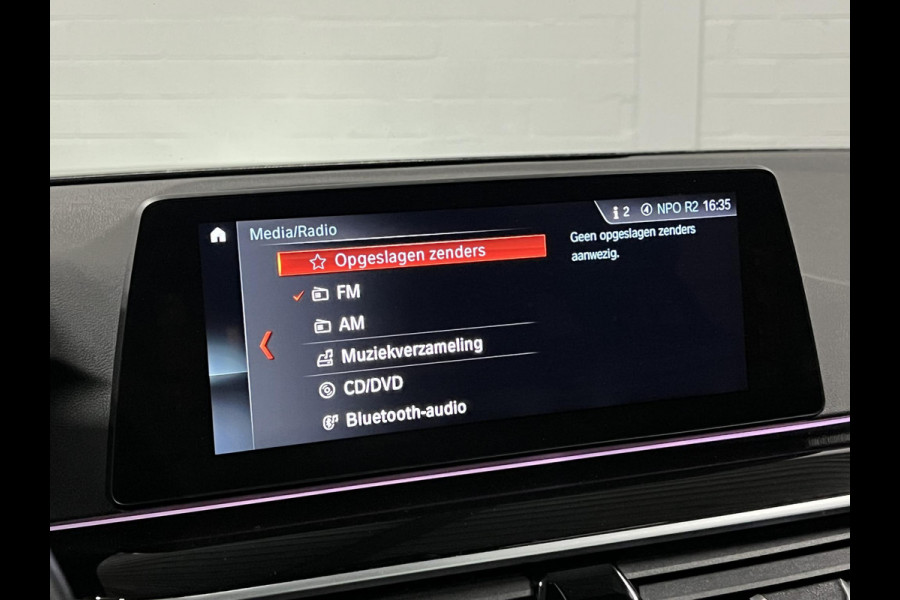 BMW 5 Serie Touring 520i High Executive Open dak | Adapt. cruise | 360 camera | Head-up | Stoelverwarming | Carplay