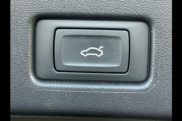 Audi Q4 Sportback e-tron 40 S edition 77 kWh, 2 x S-LINE, vol zwart lederen sport leder, SOH 95 %, 1e eigenaar, NL auto met nap