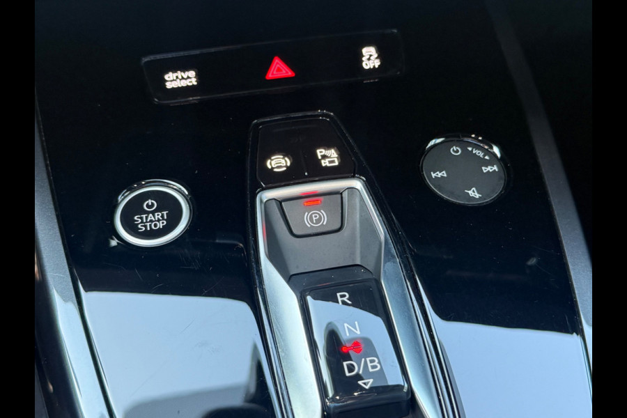 Audi Q4 Sportback e-tron 40 S edition 77 kWh, 2 x S-LINE, vol zwart lederen sport leder, SOH 95 %, 1e eigenaar, NL auto met nap
