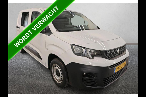 Peugeot Partner 1.2 Benzine 111PK Euro6 Premium / Airco / Navigatie / Cruise-ctr. / Schuifdeur + Raam / Radio multimedia / Apk 03-2026