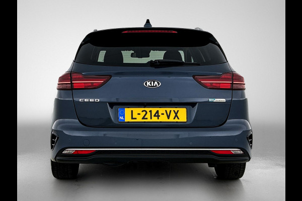 Kia Ceed Sportswagon 1.5 T-GDi 160PK Automaat DynamicPlusLine / Trekhaak / Airco-ecc./ Pdc+Camera / Stoel-Stuurverwarming / 1/2Leder / Apk 08-2027