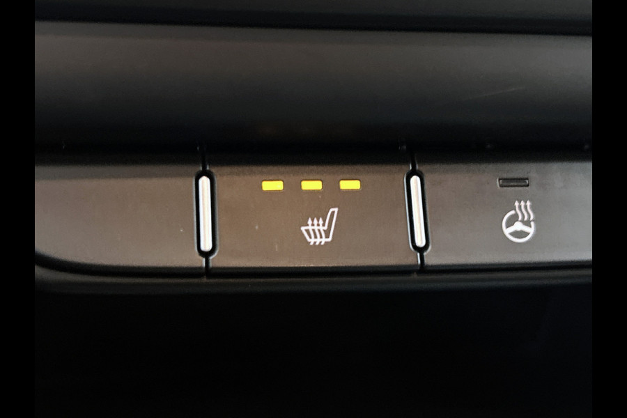 Kia Ceed Sportswagon 1.5 T-GDi 160PK Automaat DynamicPlusLine / Trekhaak / Airco-ecc./ Pdc+Camera / Stoel-Stuurverwarming / 1/2Leder / Apk 08-2027